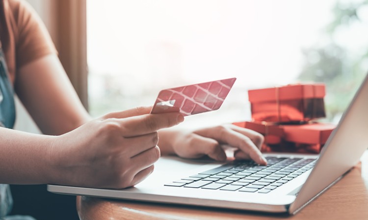 Online Holiday Shopping